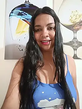 Silvana2927 online show from May 22, 3:04 am