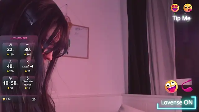 alicemadberry online show from May 13, 6:41 am