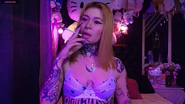 MelodyPrive online show from April 28, 8:02 pm