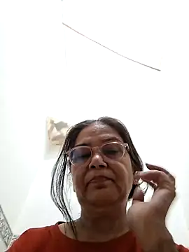 Shalini3456 online show from April 28, 4:16 am