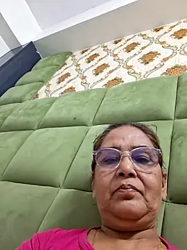 Shalini3456 online show from May 16, 10:47 am