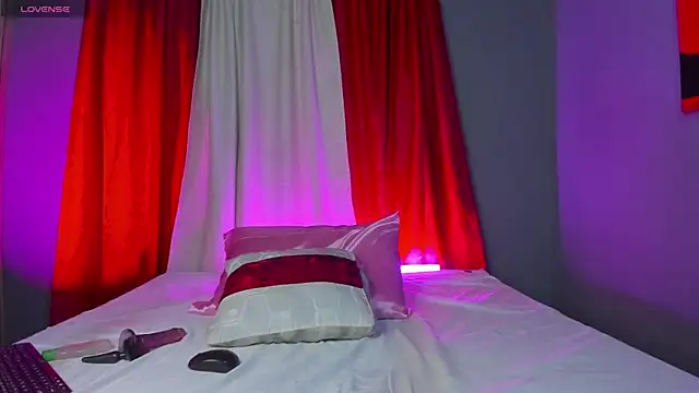 BunnyThompson online show from May 14, 6:03 pm