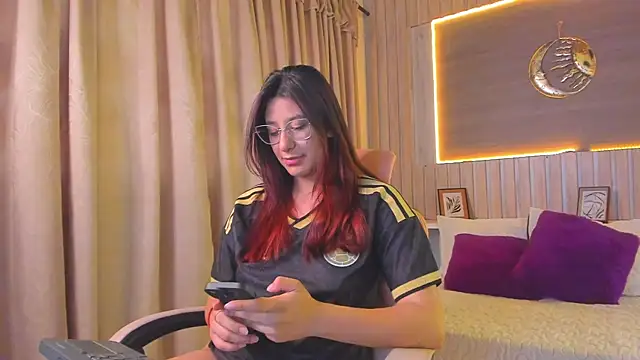 Naughty Kat  online show from June 27, 12:06 pm