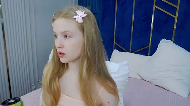LilianHowards online show from April 28, 9:57 am
