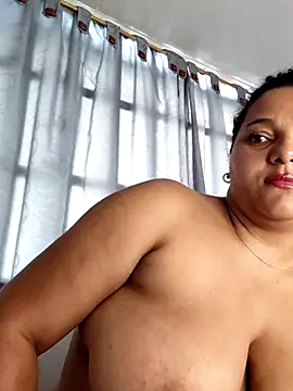 manuboobss online show from May 15, 7:05 pm