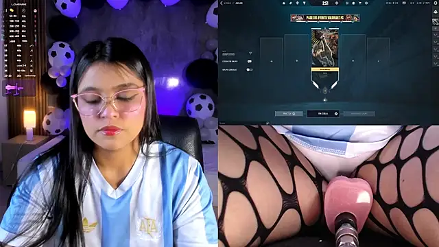 LuciaReid online show from June 25, 2:07 pm