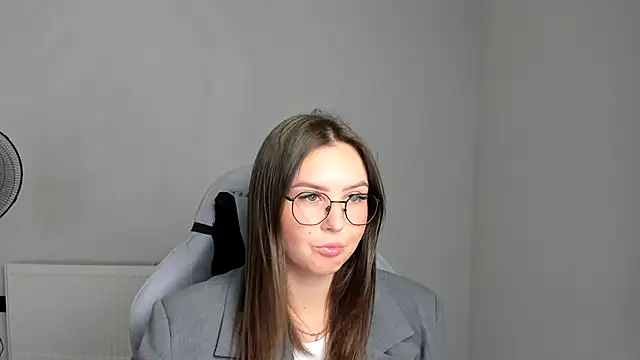 Regina cute  online show from June 26, 6:47 am