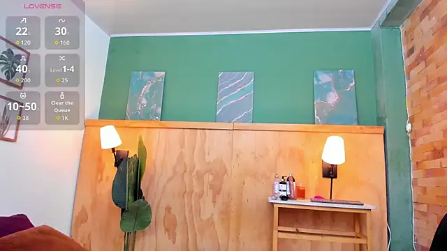 vailoetharris online show from July 5, 11:49 am
