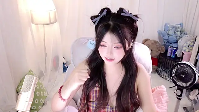 ChuYI-007 online show from April 23, 9:39 am