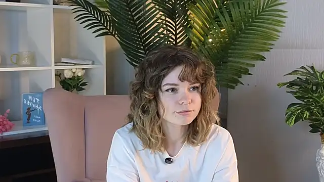 DetraBolen online show from April 21, 9:38 am