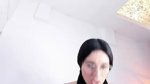 MilaWhitte online show from July 11, 3:45 pm