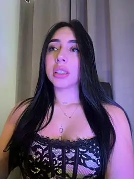 IsabellaNoir  online show from May 2, 9:40 pm