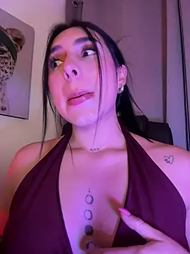 IsabellaNoir  online show from May 16, 12:46 am