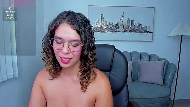 sienna luxor online show from June 6, 7:20 pm