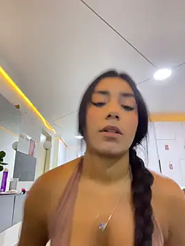 SaryJonex online show from May 9, 1:02 pm