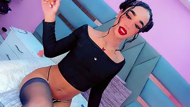 sexyjessicamistres online show from May 3, 9:29 pm