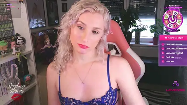 Madame Blonde online show from May 10, 7:43 am