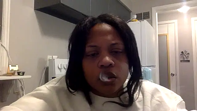 richierichelle online show from May 16, 2:03 am
