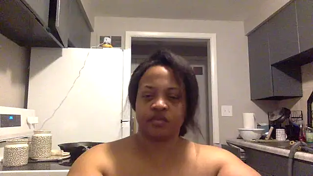 richierichelle online show from May 18, 7:47 am