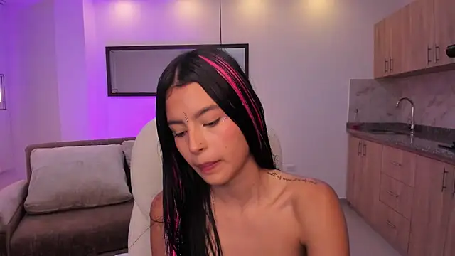 amber willow online show from May 16, 10:36 am
