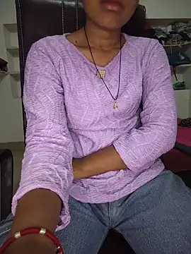 ESHA-LOVE online show from May 21, 1:47 am