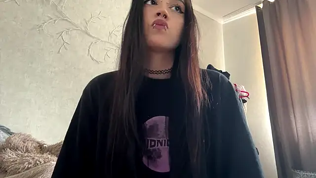 LouisePavlides online show from May 29, 1:42 pm