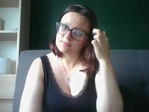 sensual paris online show from June 3, 5:41 am