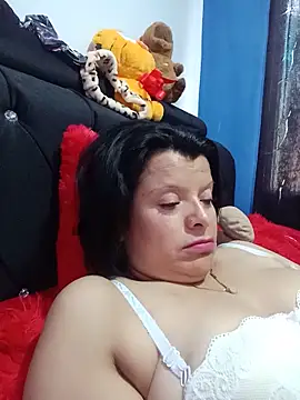Samantha Kieran online show from May 17, 7:24 pm