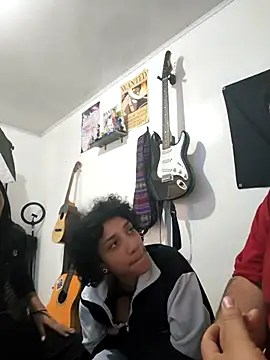 PaidFlirtSeeker online show from April 29, 8:58 pm