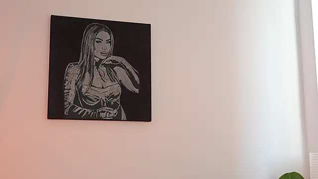RaquelleXO online show from May 4, 7:23 am