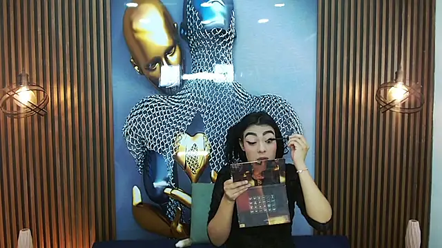 RoxxySweet01 online show from May 11, 12:29 pm