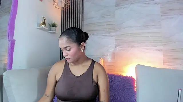 Liaa cams online show from May 6, 3:43 am