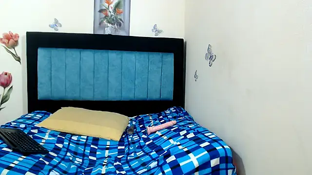 LUCYXS1 online show from May 15, 4:43 pm