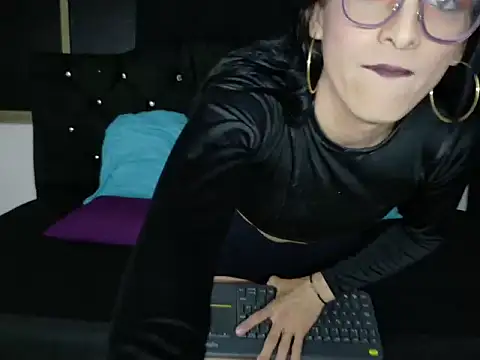 dulce alexandra online show from May 14, 12:00 pm