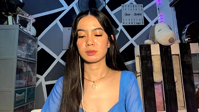 DesireePerson online show from May 4, 2:21 pm