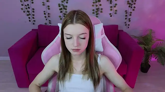 Eva Th0mpson online show from June 9, 1:38 am
