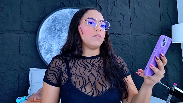 JessiBannkss online show from June 18, 12:32 pm