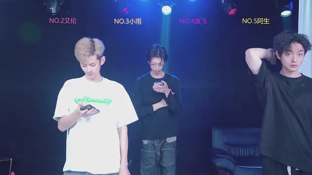 Victoryboy-101 online show from May 10, 10:45 pm