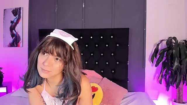 SweetPoison   online show from May 7, 11:58 am