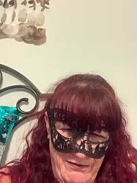 Foxxyredd online show from May 8, 2:37 am