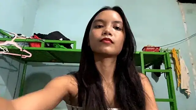 ValeryCatledge online show from May 13, 2:01 pm