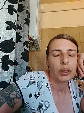 Ramonacoco online show from June 10, 1:10 pm