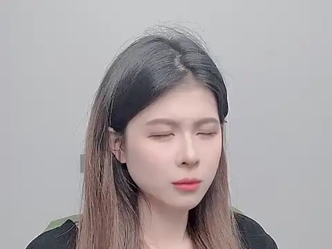 Luna8855  online show from May 8, 10:07 am