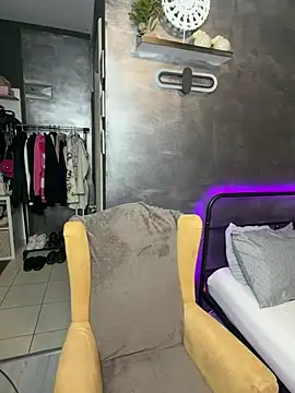 SelenaRhoades online show from June 2, 8:43 pm