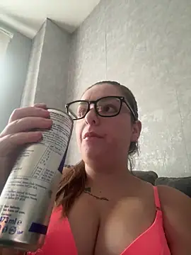 LexiXXoo online show from June 15, 7:30 am