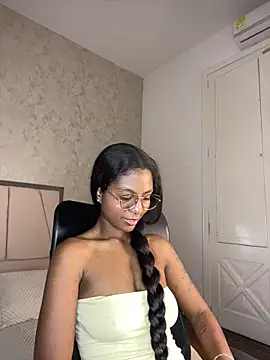 Emma venitez online show from May 12, 5:16 am