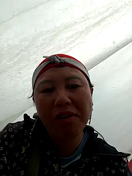 -Donna-02 online show from May 24, 3:27 am