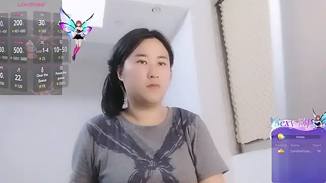 3187-Lucy online show from May 25, 12:37 pm