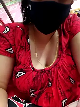 diyadey25012 online show from May 28, 5:44 pm