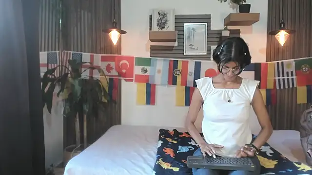 Evaa campbell online show from July 5, 12:33 pm